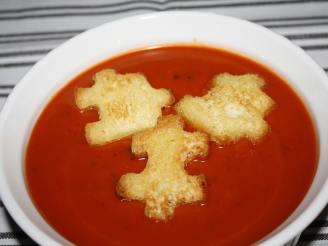 Tomato Fennel Soup With Garlic Croutons