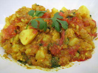 Potatoes With Garam Masala and Spicy Tomato