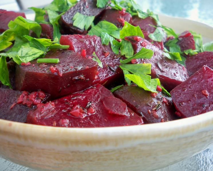 Crock Pot Thyme Roasted Beets Recipe