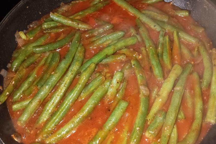 Egyptian Green Beans in Tomato Sauce Recipe - Food.com