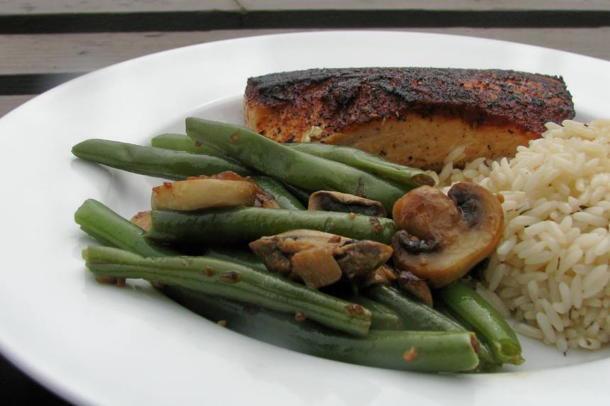 Green Beans With Sauteed Shallots, Mushrooms and Garlic Recipe