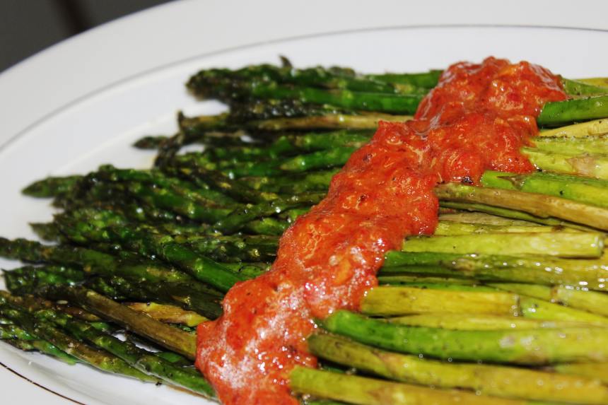 Grilled Asparagus With Red Bell Peppers Sauce Recipe