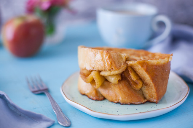 Apple-Stuffed French Toast