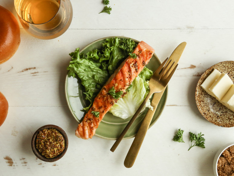 Alaska: Grilled Salmon