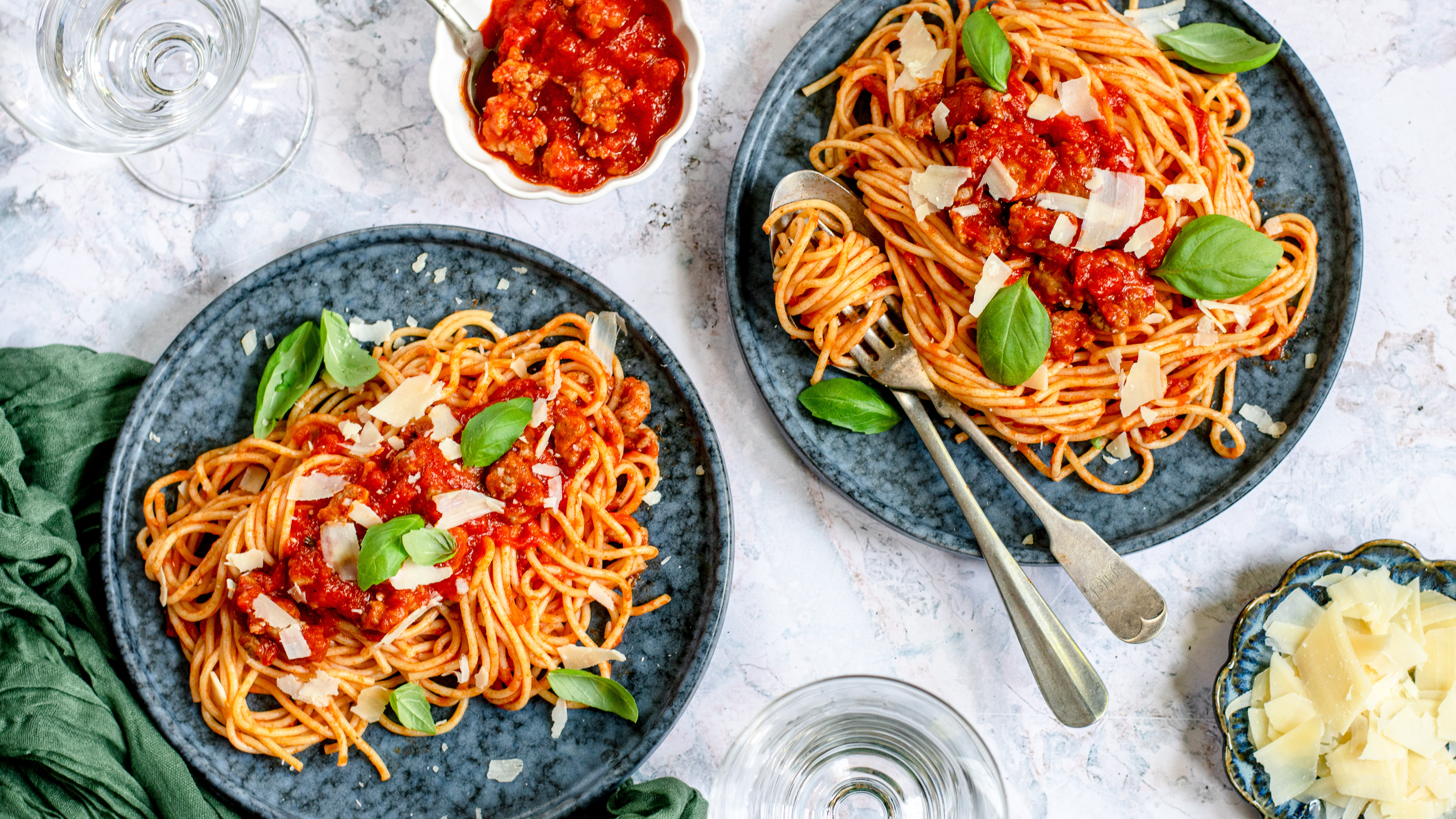 spaghetti & red sauce