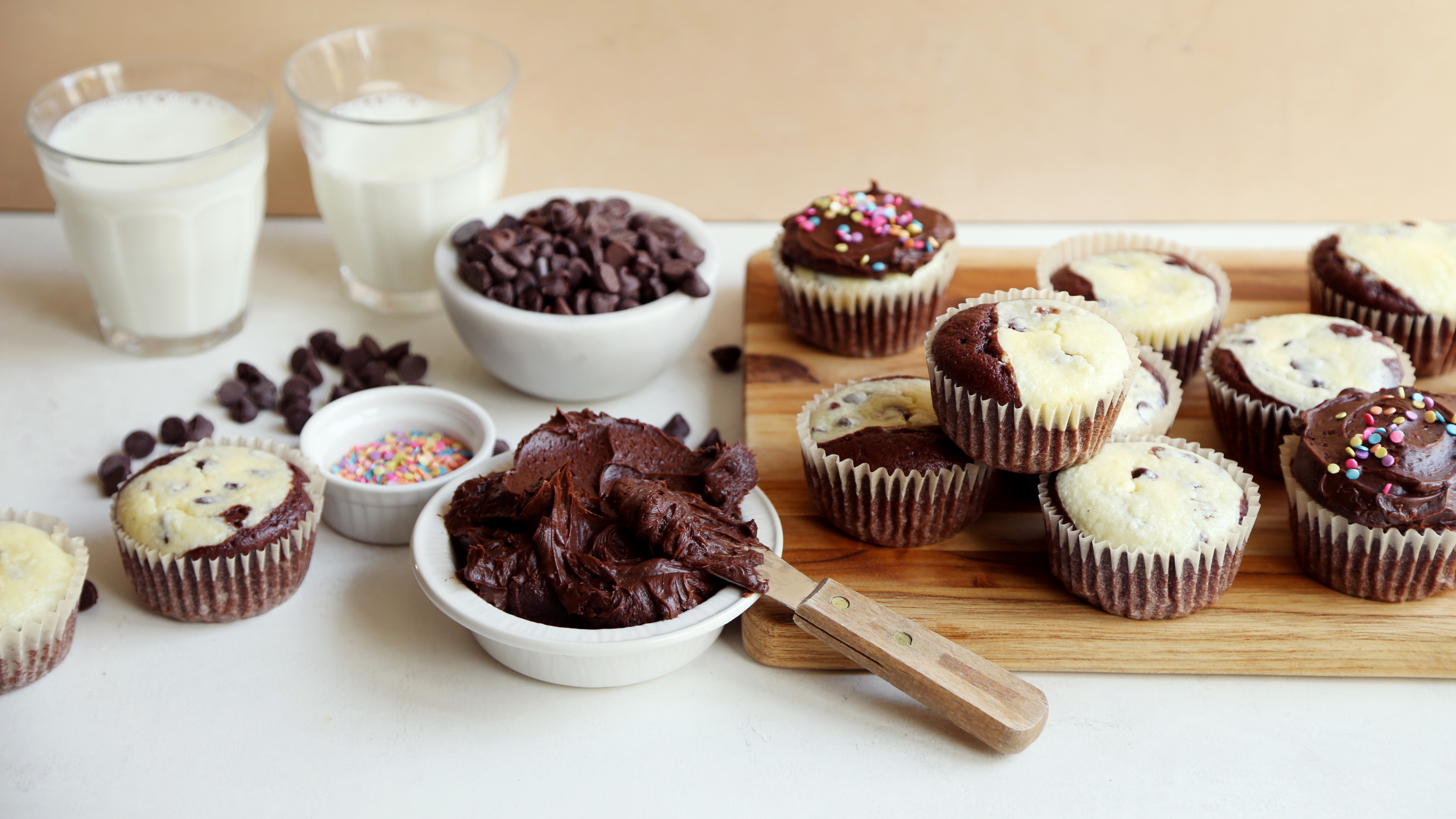 Chocolate Cream Cheese Cupcakes