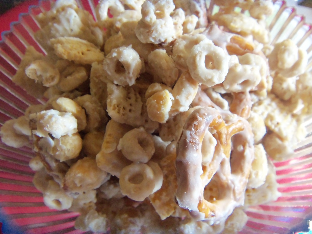 White Chocolate Party Mix Recipe