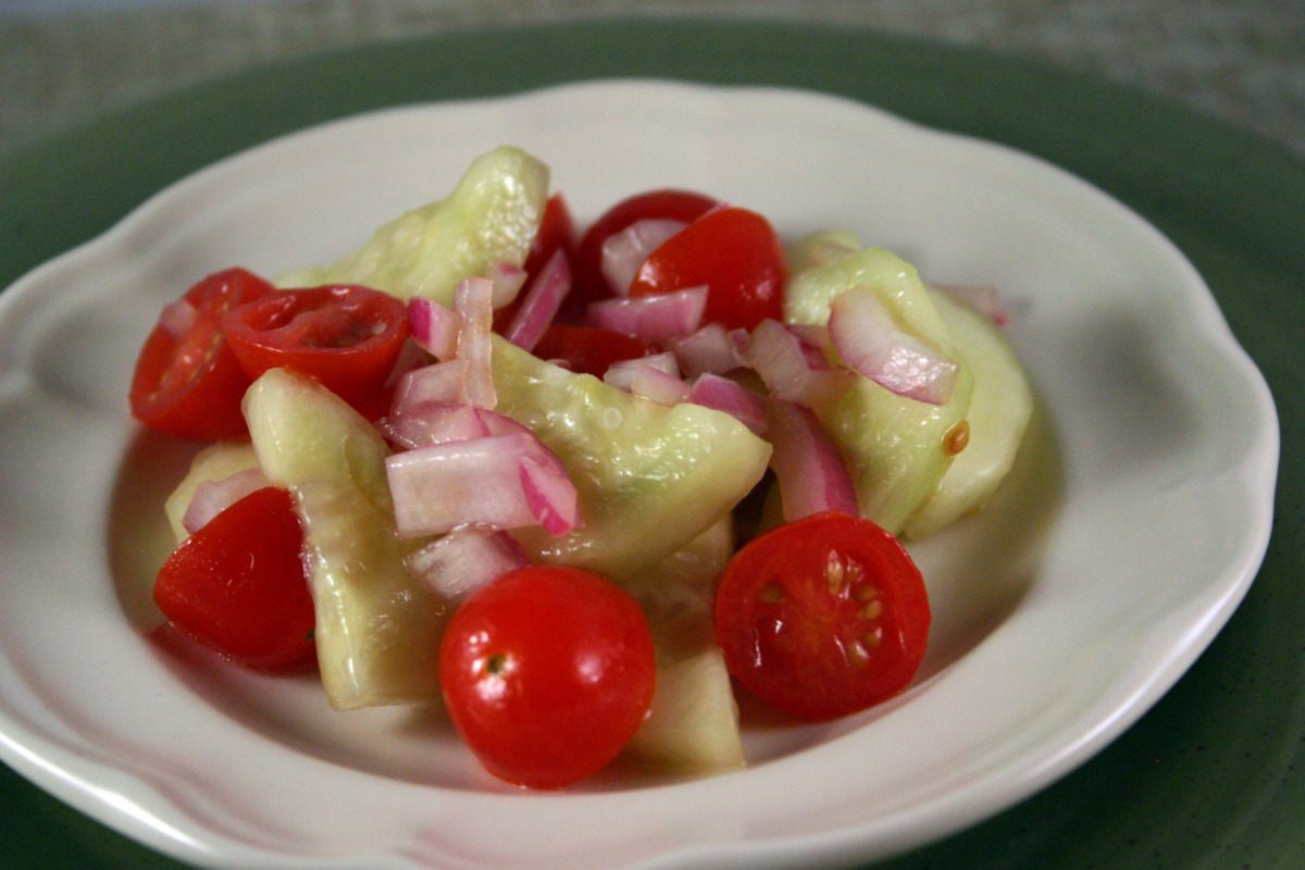 Cucumber and Tomato Salad_image