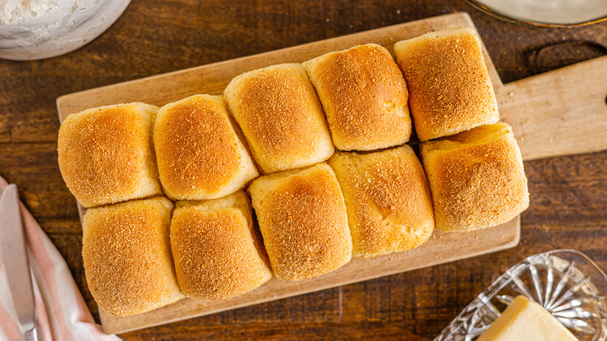 Filipino Pandesal Bread ( Bread Machine )