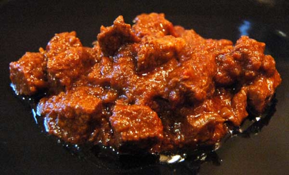 Eritrean / Ethiopian Beef Stew -- Tsebhi Sga or Key Wet image