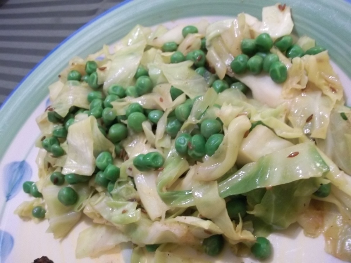Peas with Cabbage