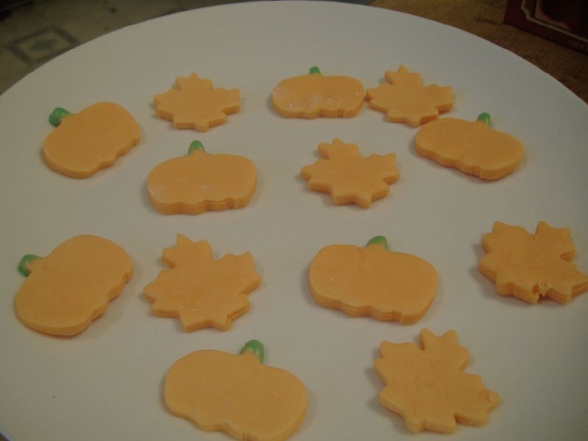 Quick and Easy, No Cook Holiday Butter Mints_image