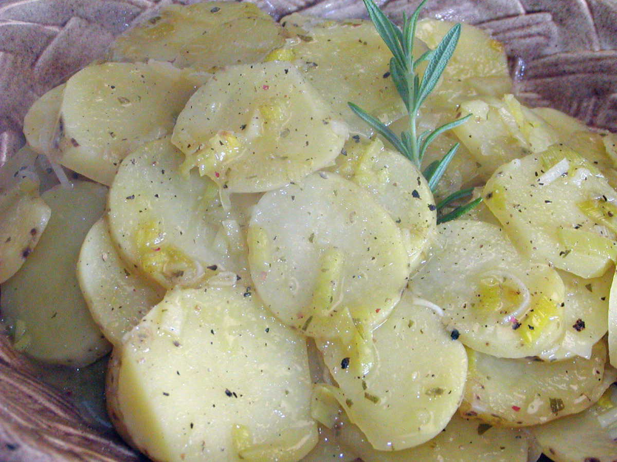 Potatoes With Leeks and Rosemary image