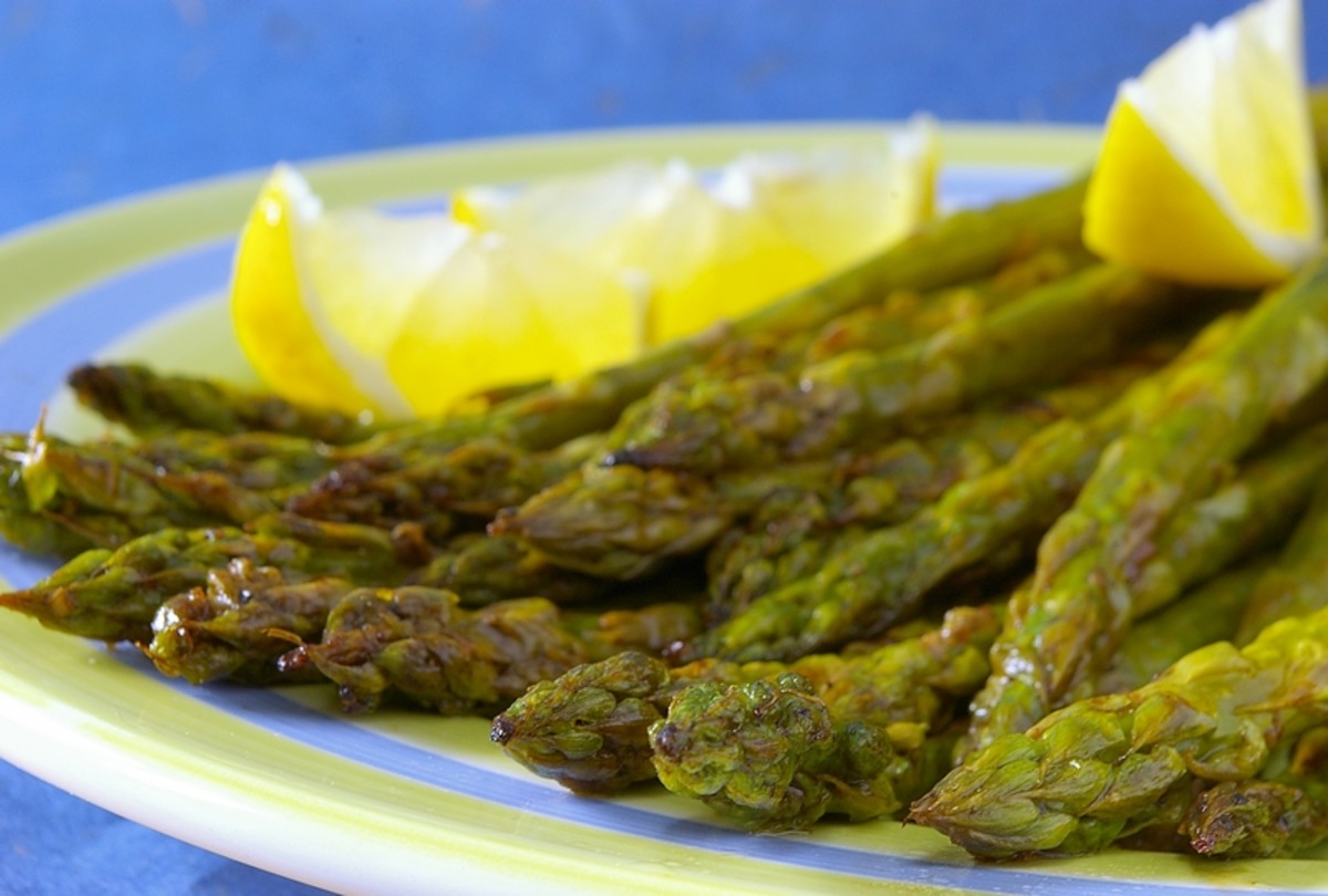 Grilled Balsamic Asparagus image