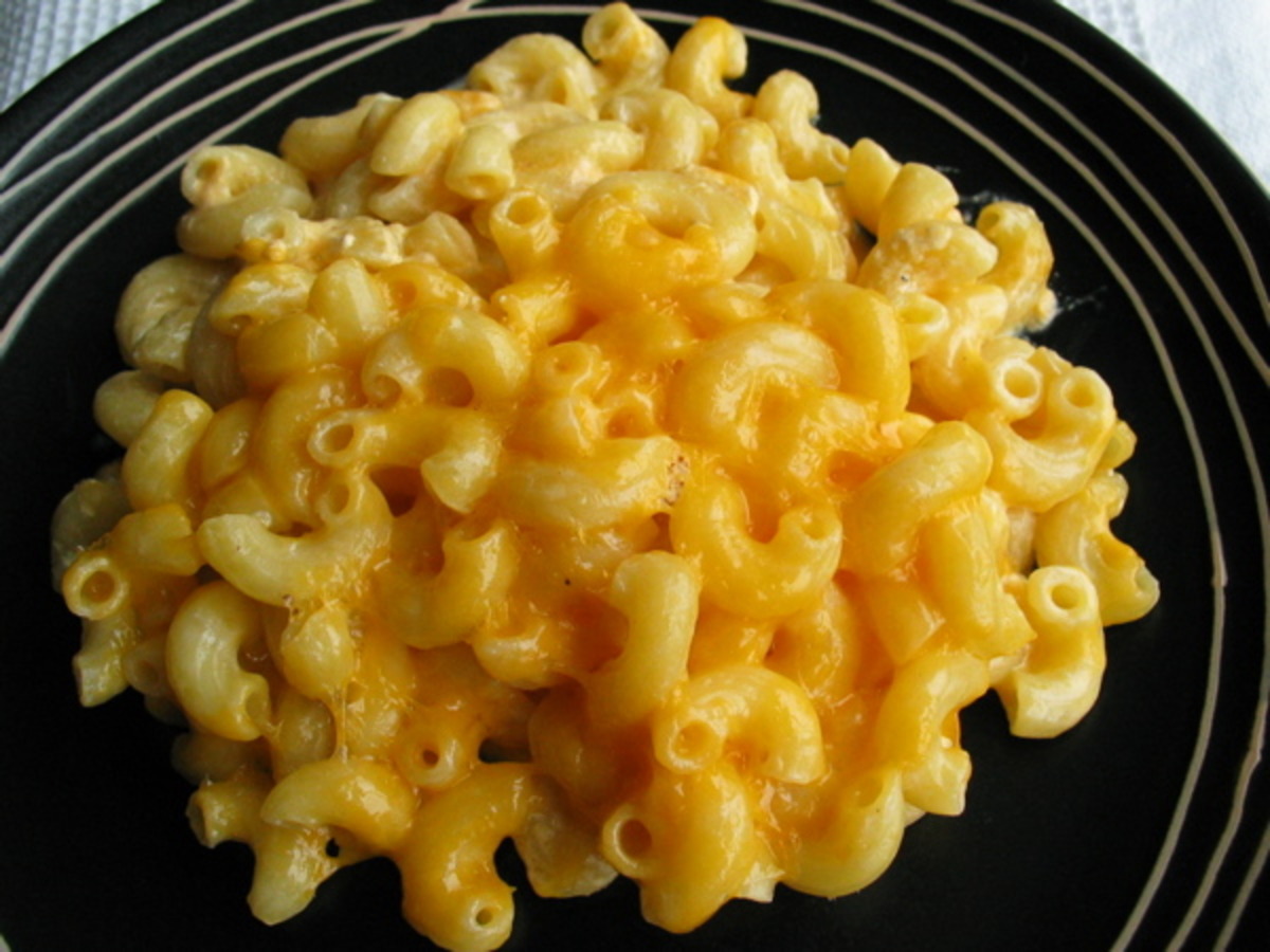 Delicious and Easy Macaroni and Cheese_image