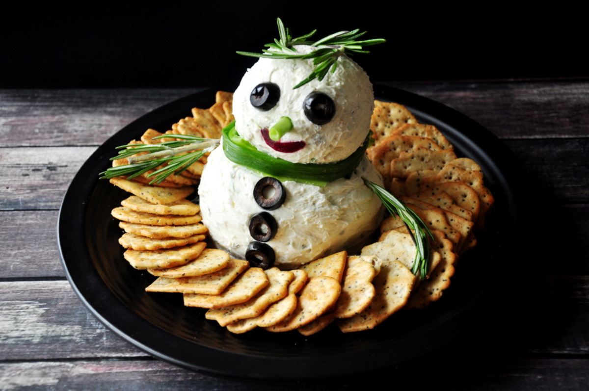 Mr. Snowman Cheese Ball_image