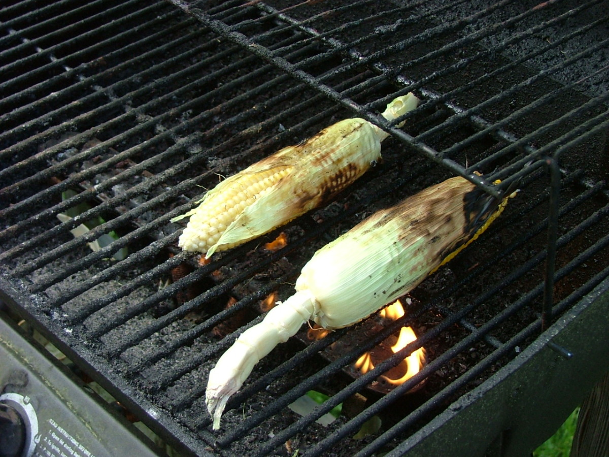 Grilled Corn With Spicy Chili Butter