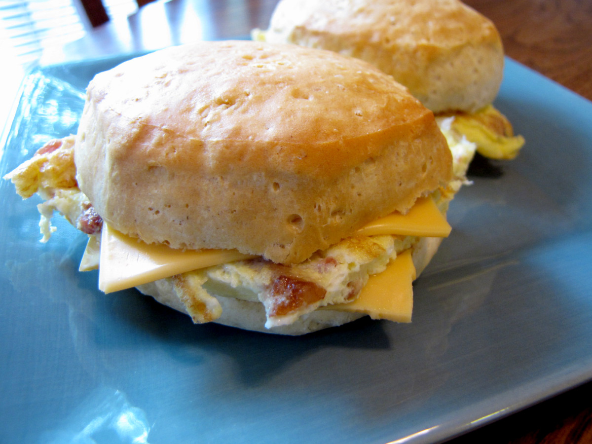 Make-ahead Egg White Breakfast Sandwiches (Gluten-free)