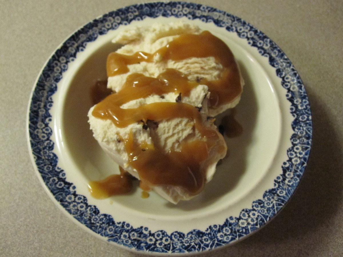 Easy Microwave Peanut Butter Ice Cream Topping_image