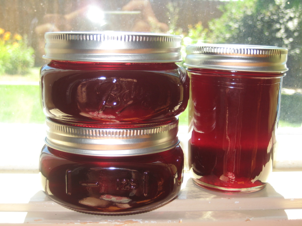 Sparkling Ruby Cabernet Jelly with Cherries Recipe