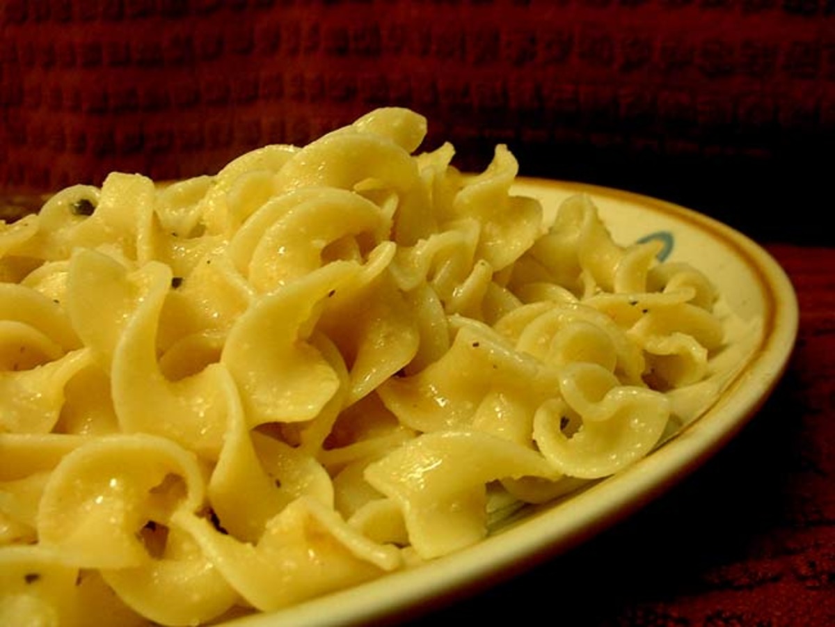 Hot Buttered Garlic Noodles image