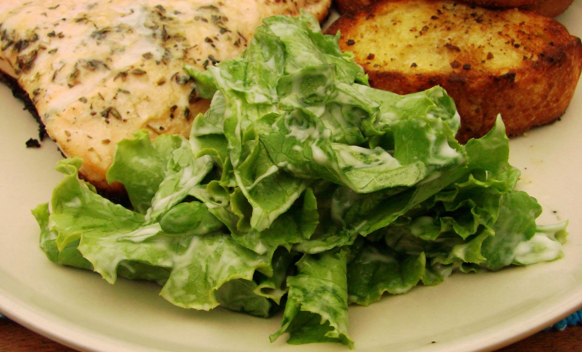 Leaf Lettuce Salad image