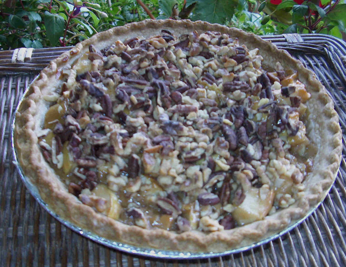 Easy Caramel Apple Pie