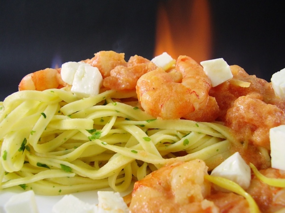 Tagliatelle With a Simple Sweet Tomato Sauce and Shrimps Recipe 