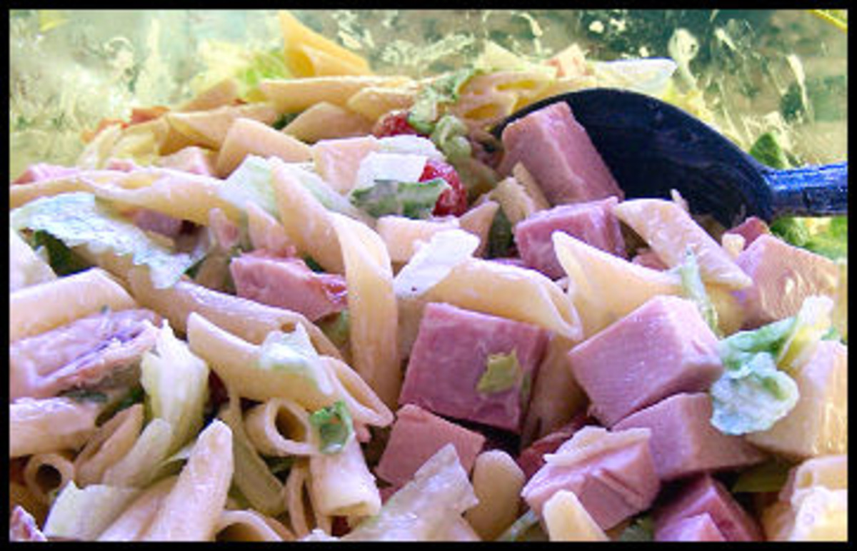 Kelly's BLT Club Pasta Salad-image