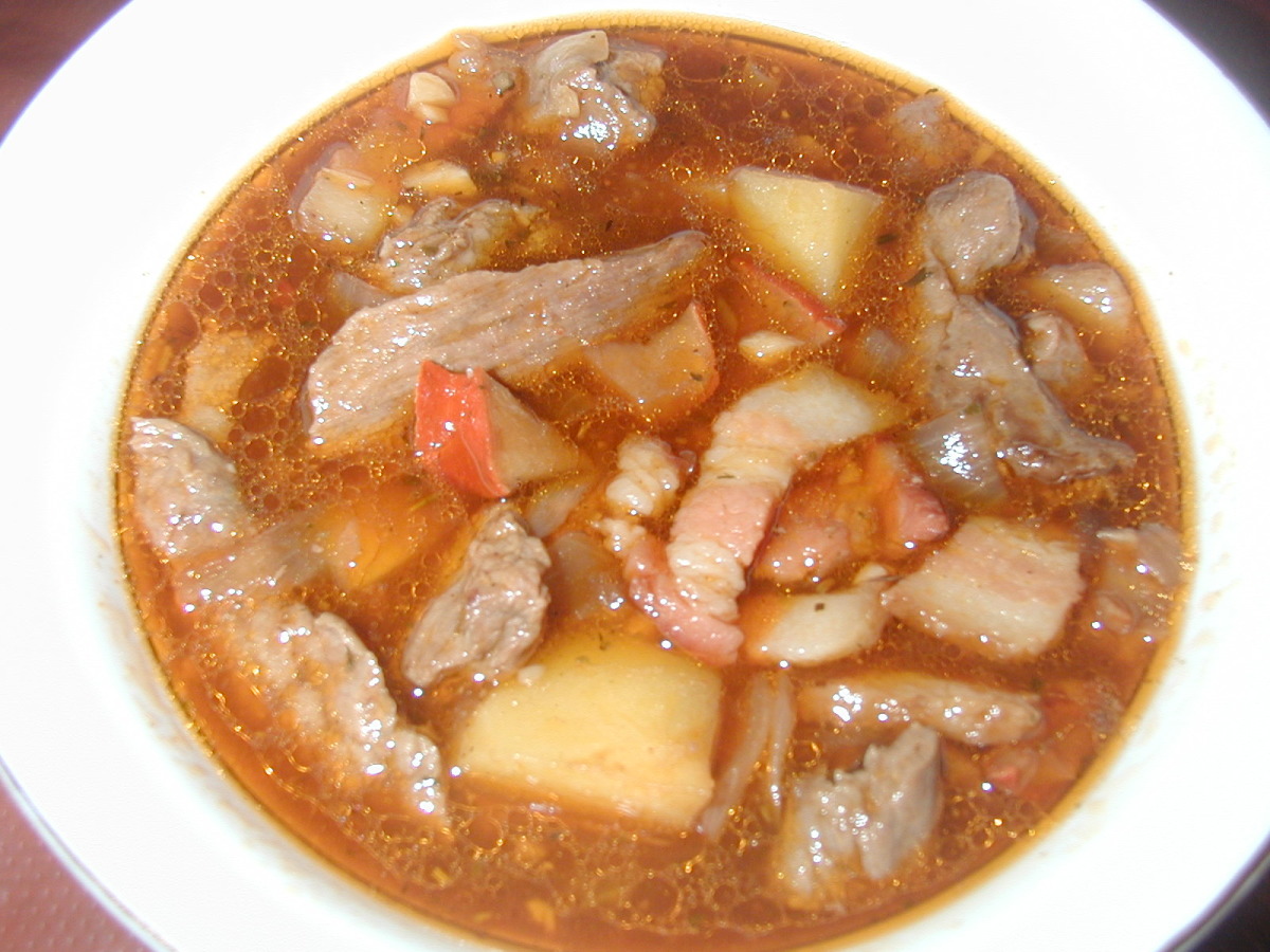 Huey's Beef in Guinness image