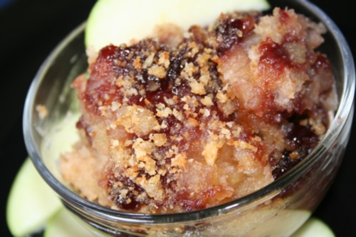 Danish Applesauce Breadcrumb Pudding