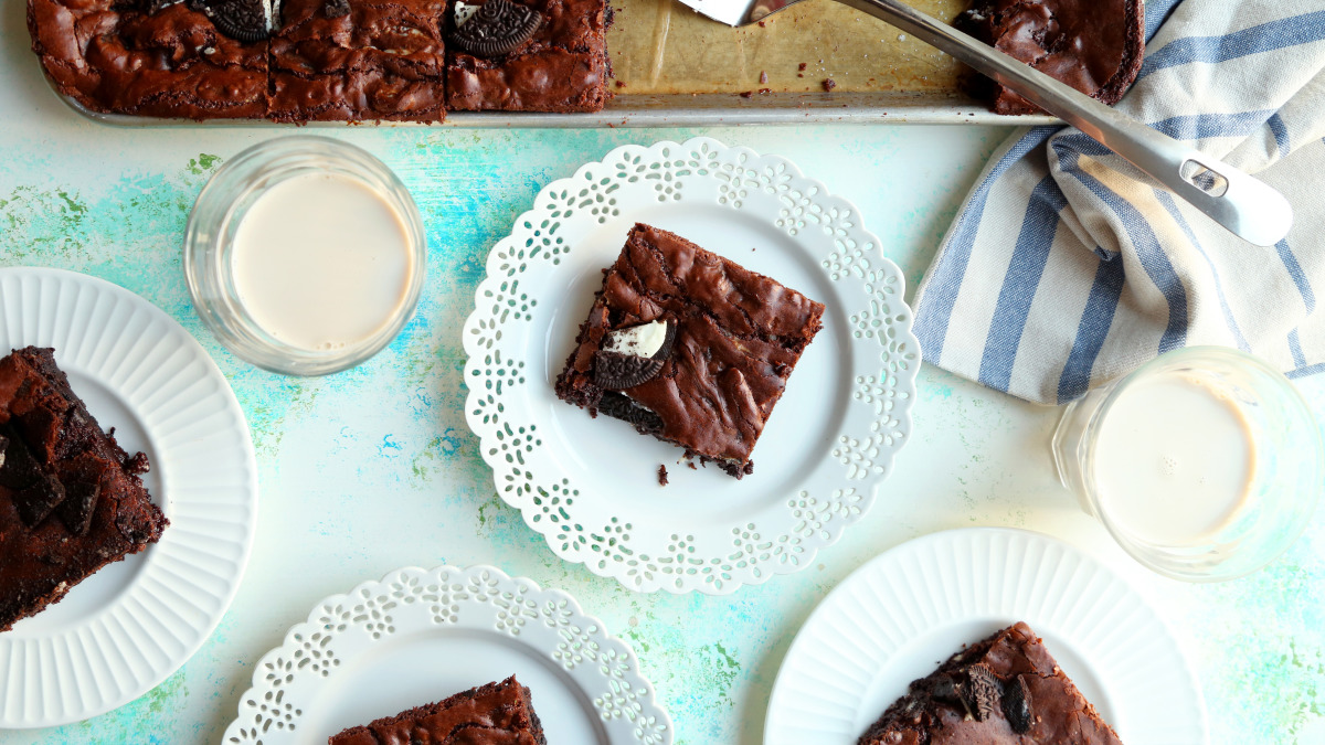 Barefoot Contessa's Outrageous Oreo Crunch Brownies Recipe