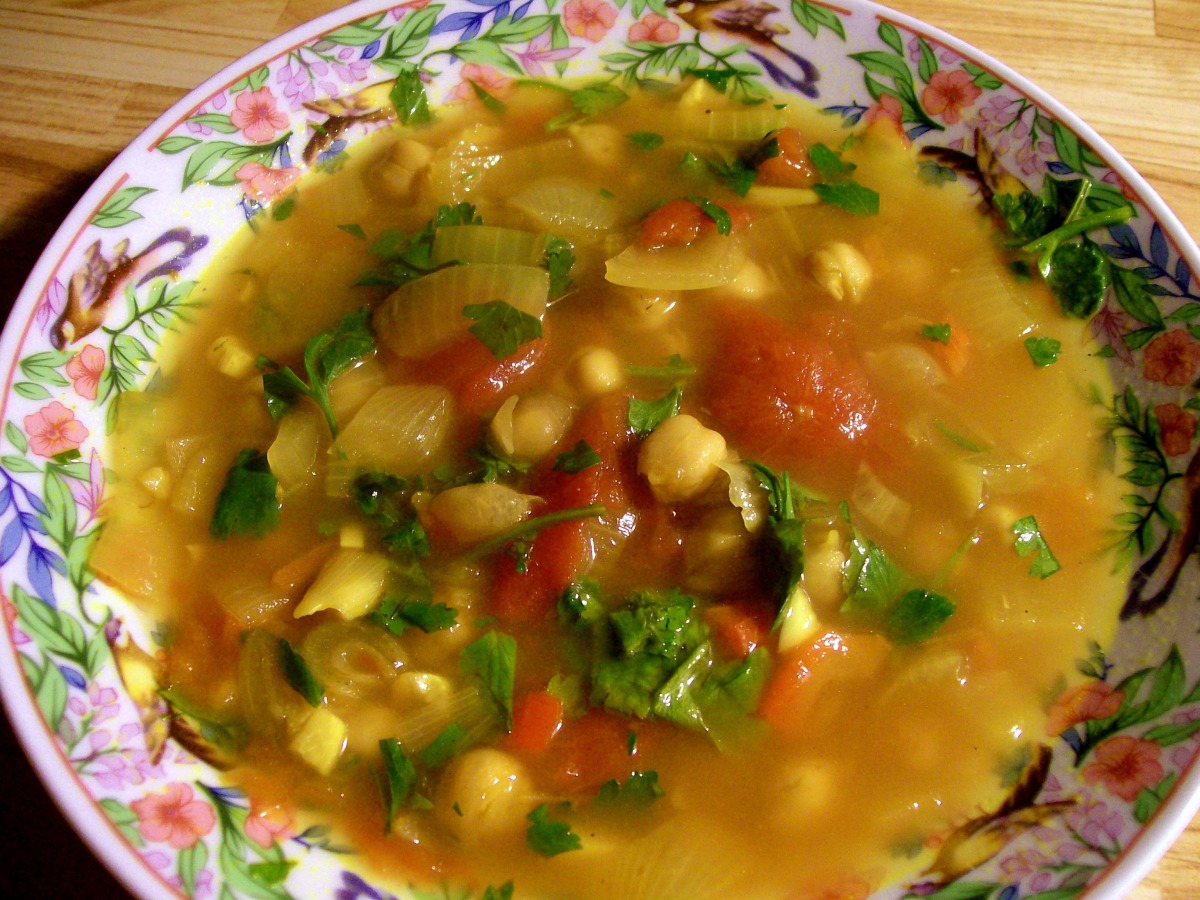 Hasa Al Hummus -- Moroccan Chickpea Soup
