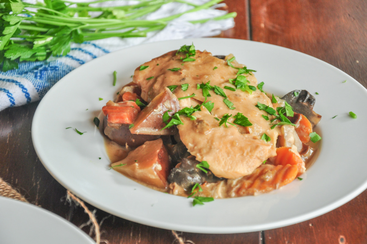 Easy & Yummy Slow Cooker Chicken
