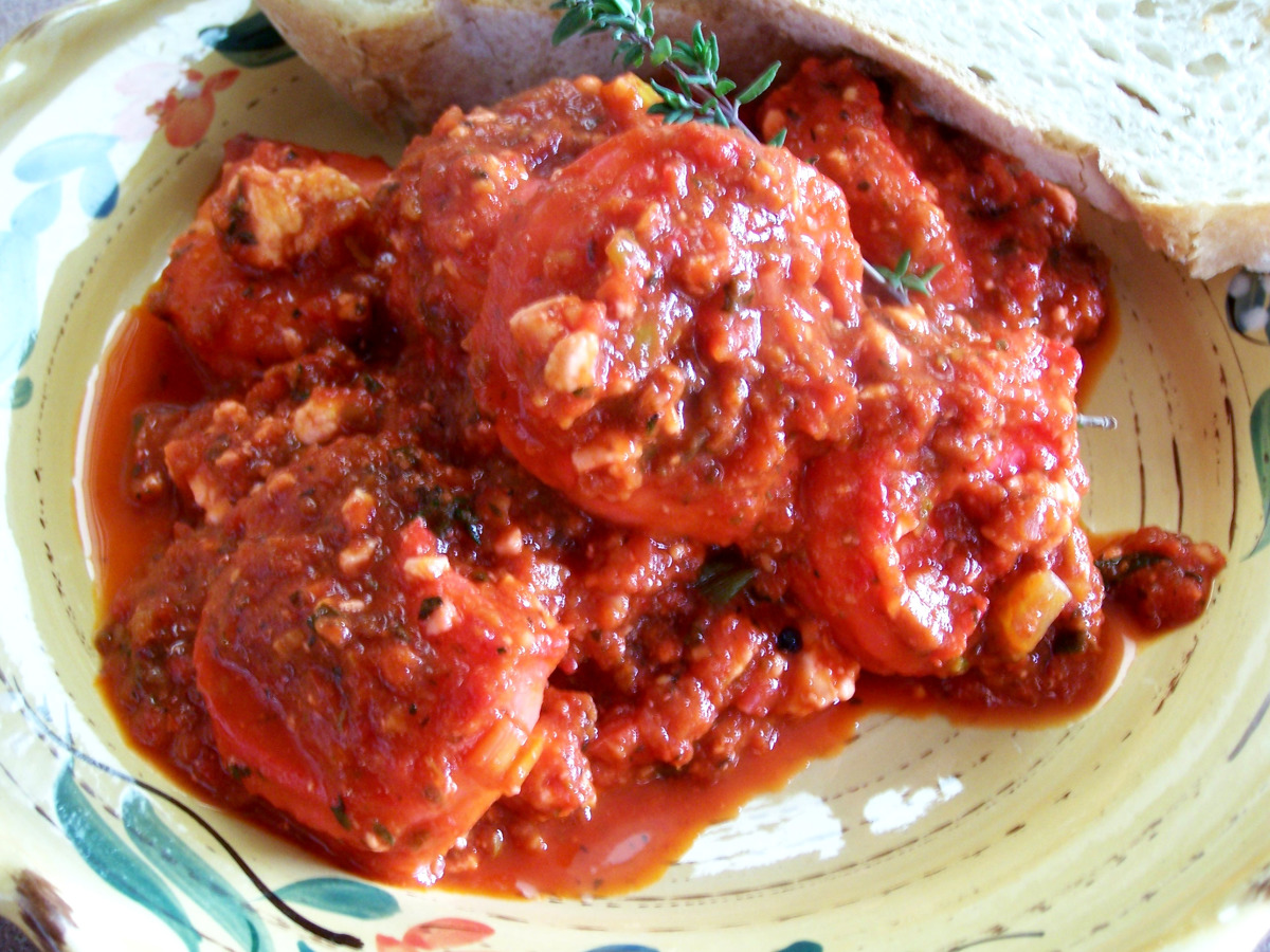 Crevettes With Feta and Tomato Sauce