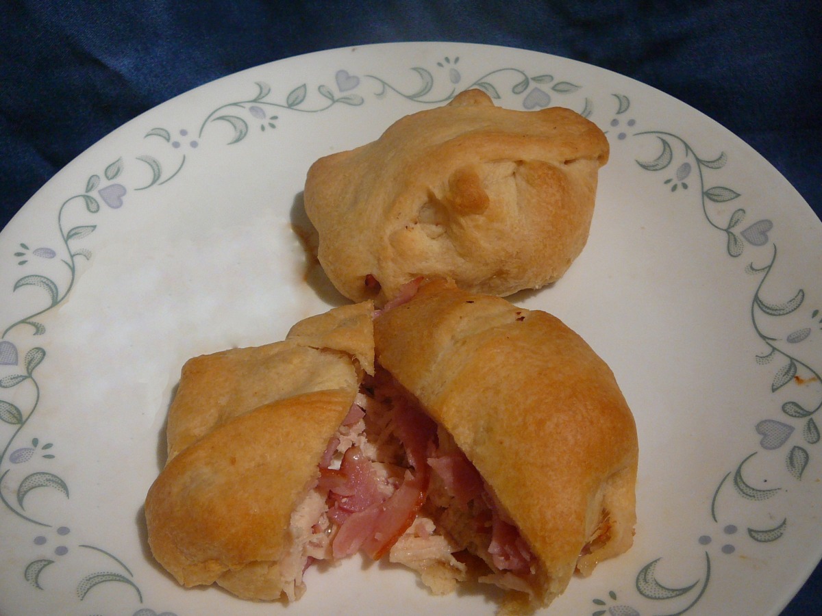 Easy Chicken Cordon Bleu Pockets