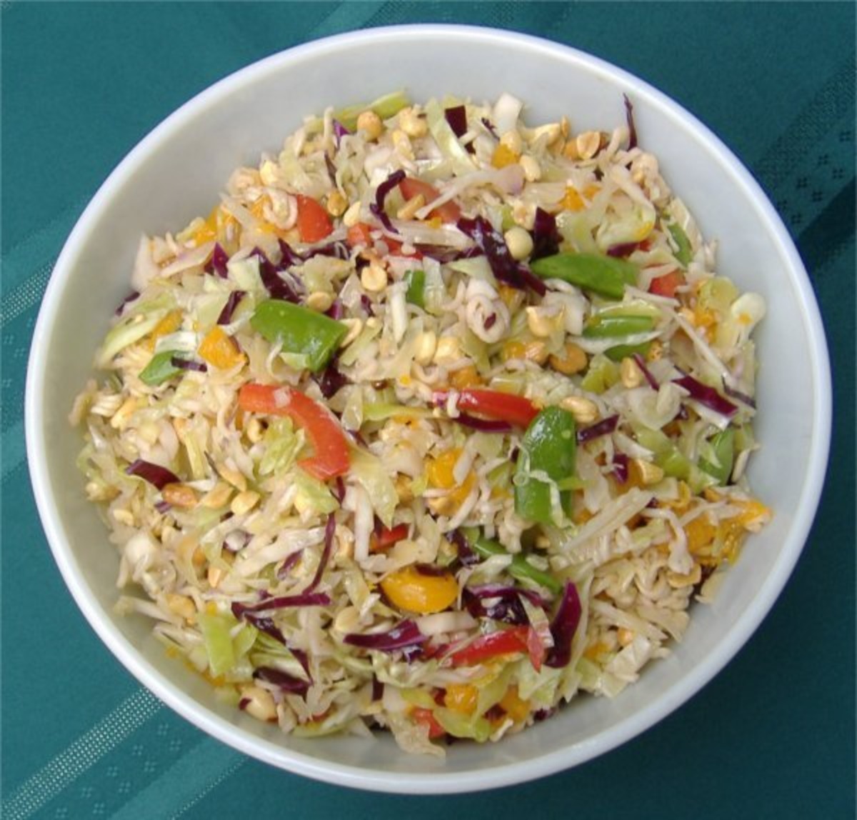 Asian Coleslaw With Peanuts and Mandarin Oranges_image