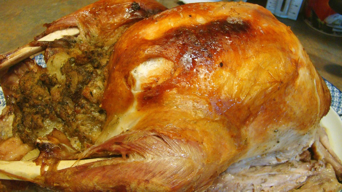 Traditional Roast Stuffed Turkey Recipe