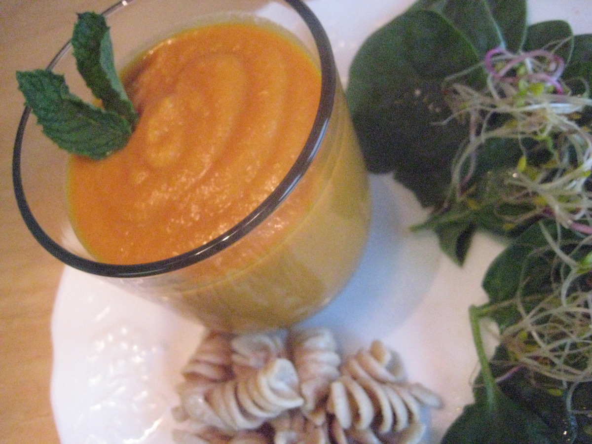 Creamy Thai Carrot Soup (Vegan)_image