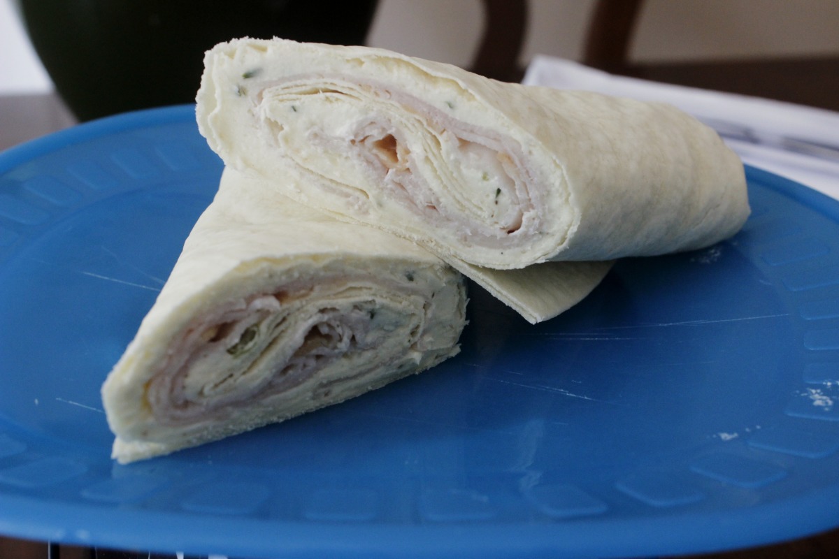 tortilla roll ups with cream cheese and ranch dressing Cream Cheese Ranch Roll Ups: Easy Party Appetizer