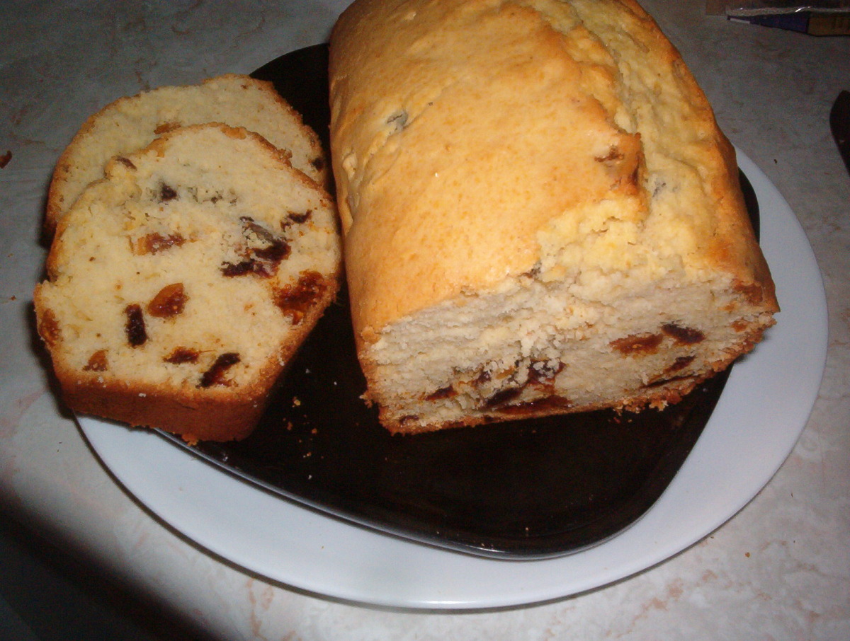 Eggnog Bread With Fruit Recipe