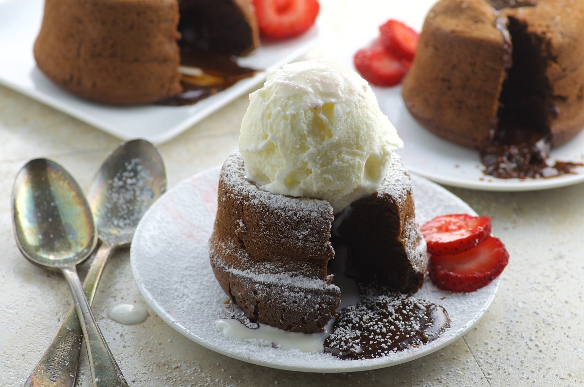 Easy Brownie Lava Cake | Recipes