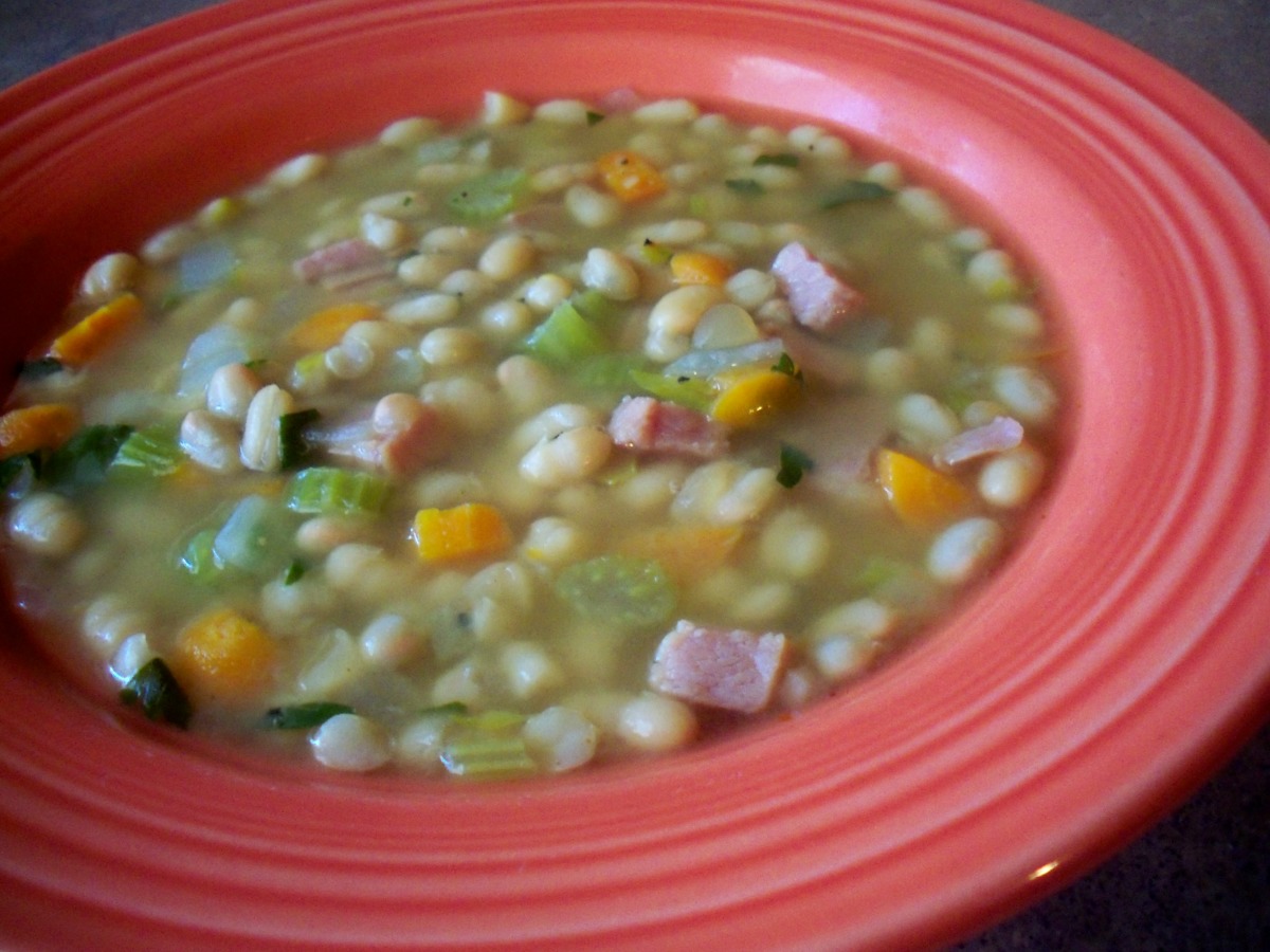 Easy Ham and Bean Soup