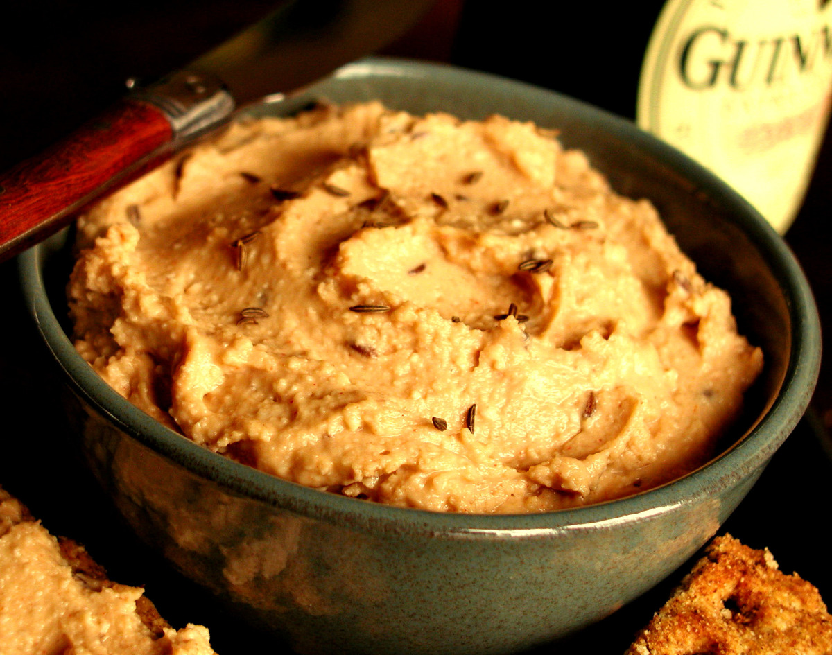 Triple Threat Guinness-Cheese Spread