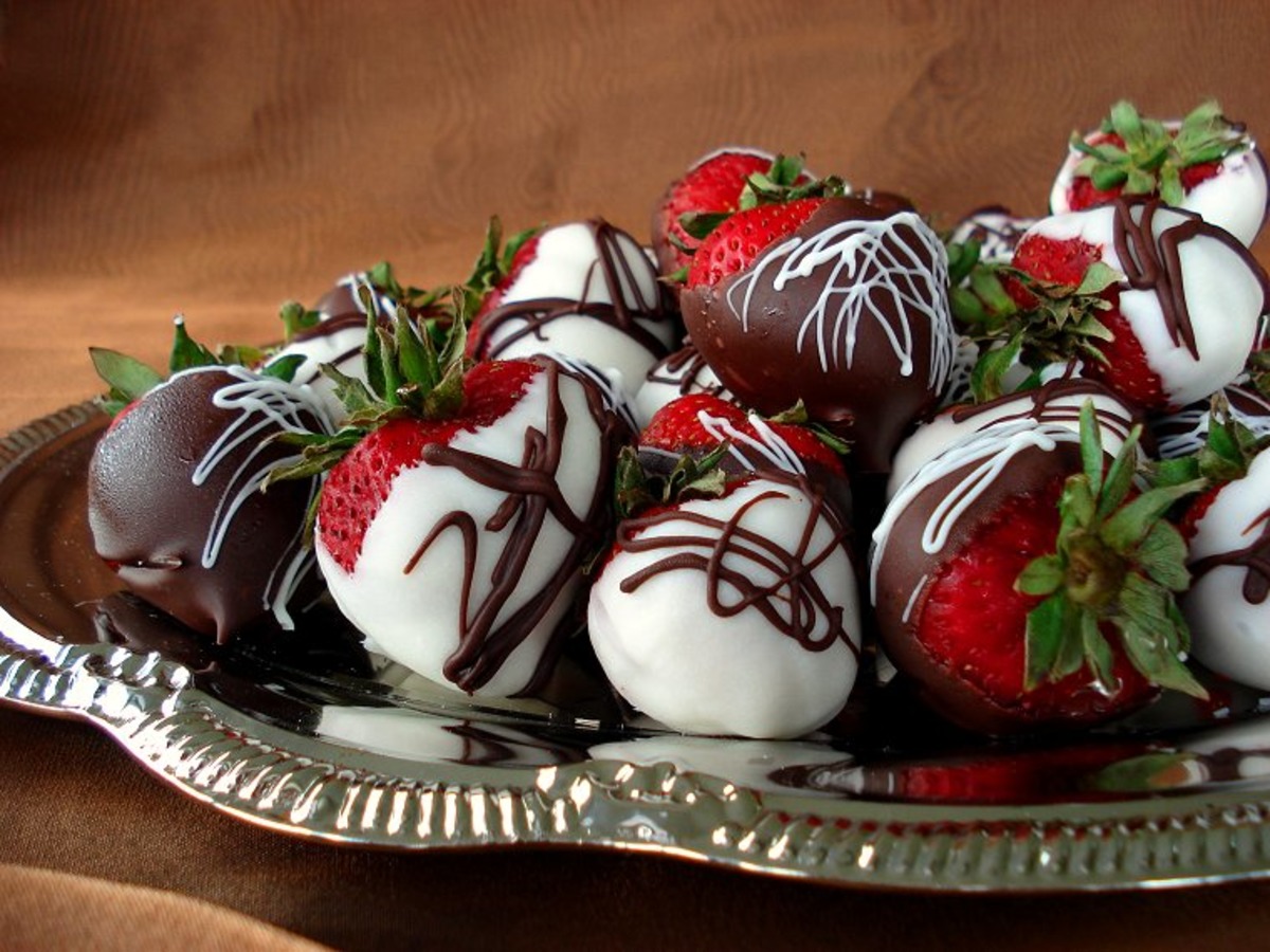 Chocolate Covered Dipped Strawberries_image