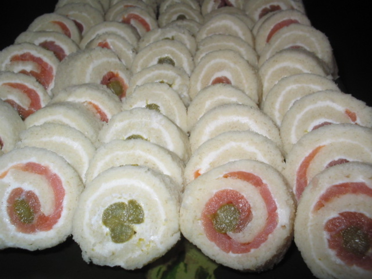 Smoked Salmon Asparagus Pinwheels (Party Sandwiches)_image