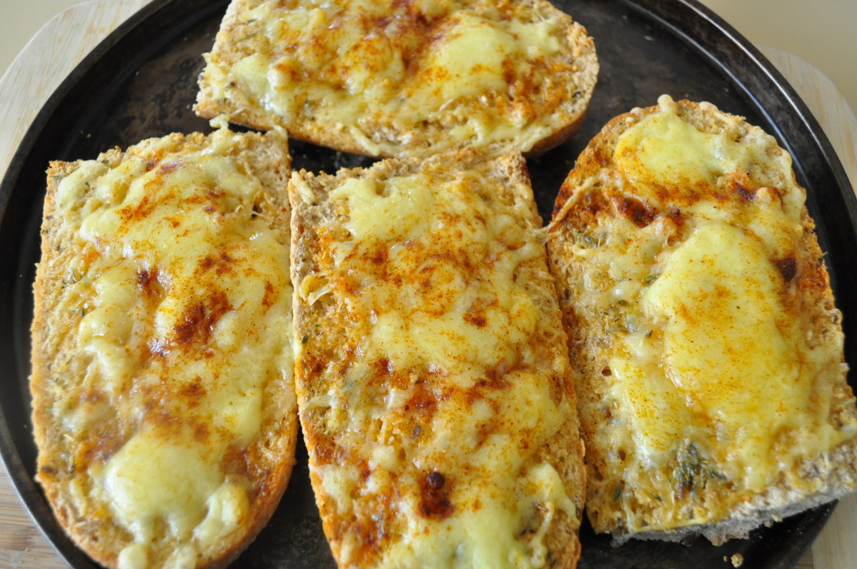 Crunchy Cheese Toasts_image