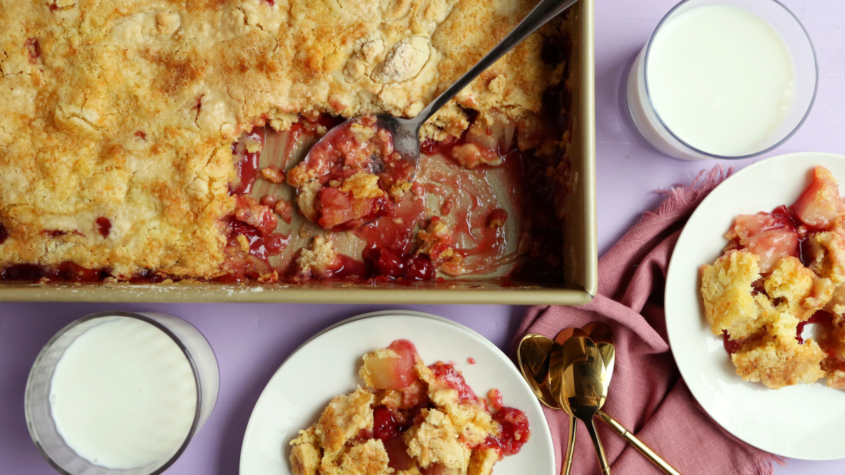4-Ingredient Dump Cake