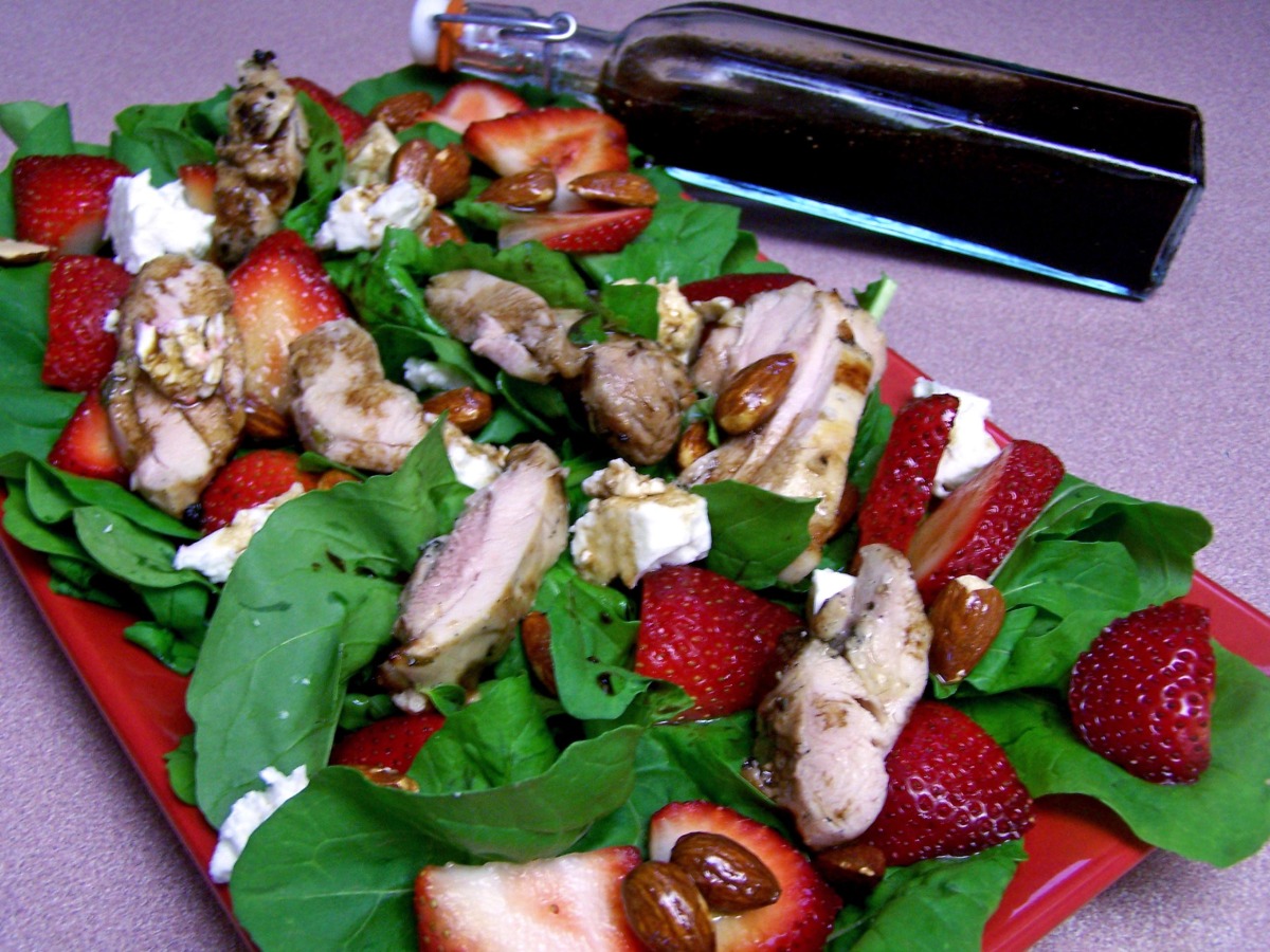 Chicken Strawberry Salad W/ Goat Cheese_image