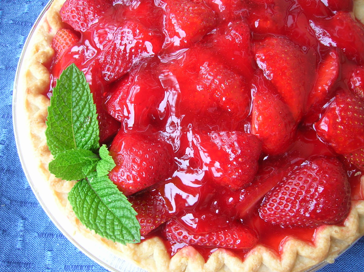5-Ingredient Strawberry Pie